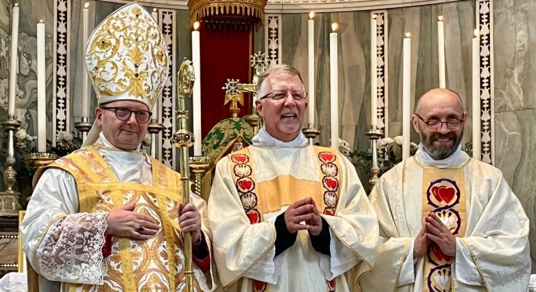 Revd Neil Taylor (c) with Bishop David (l) and Fr Neil (r)